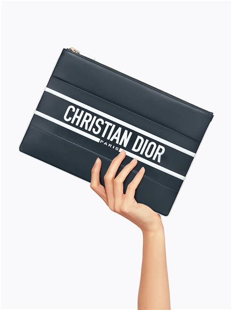 dior vibe pouch|Large Dior Vibe Daily Pouch.